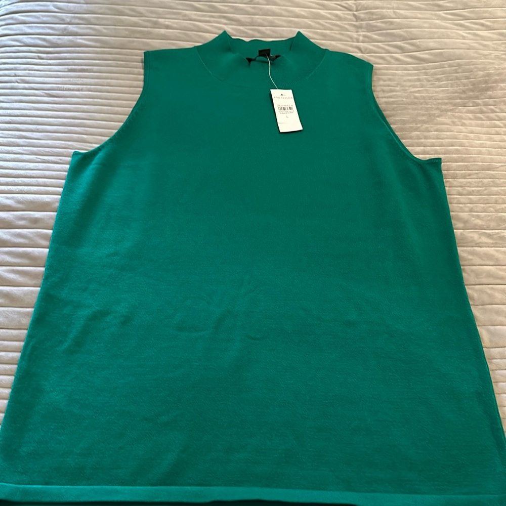 Sleeveless Green Sweater